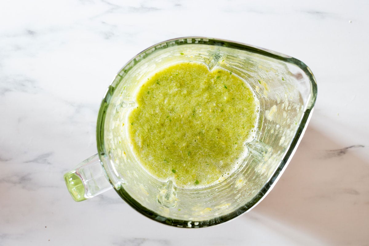 Blended salsa verde for flautas ahogadas.