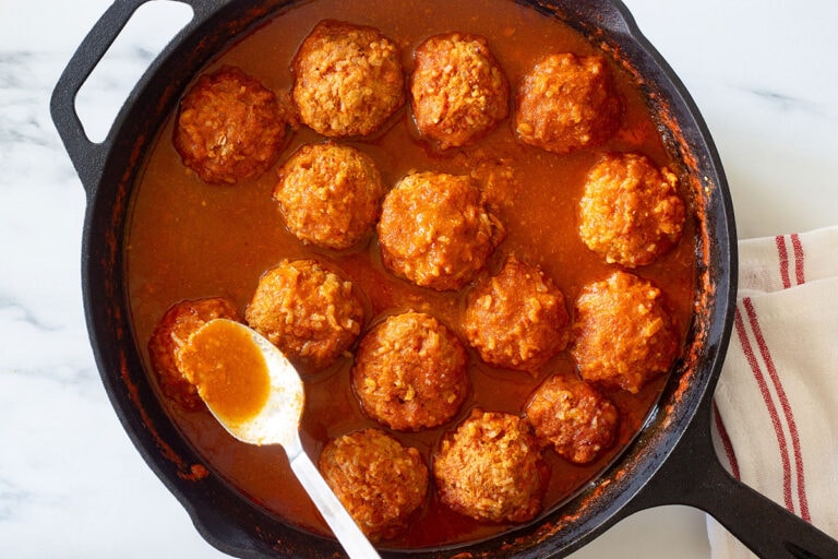 Albondigas En Chipotle Sauce