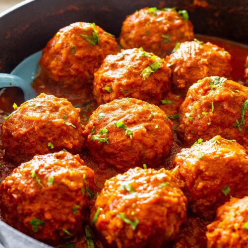 Albondigas En Chipotle Sauce