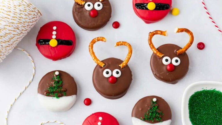 Santa’s Little Sweets: Adorable Christmas Treats to Melt Your Heart