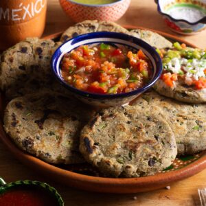 Bocoles de frijol recipe.